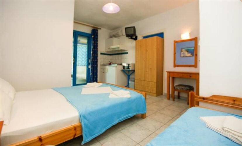 Vangelis Studios & Apartments