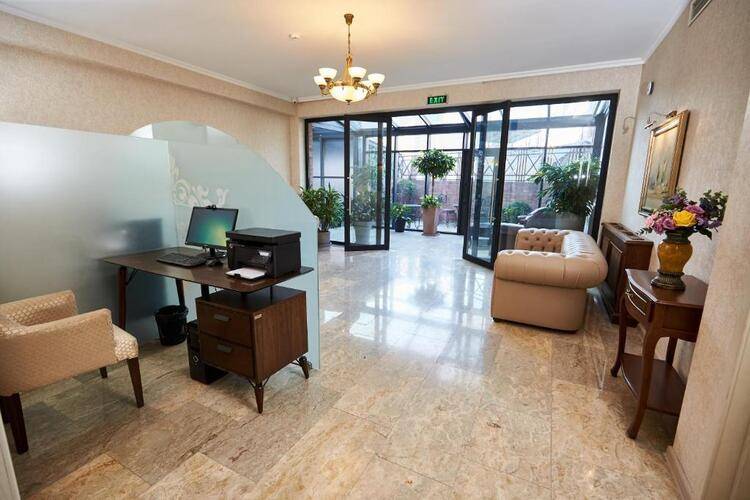 Laerton Hotel