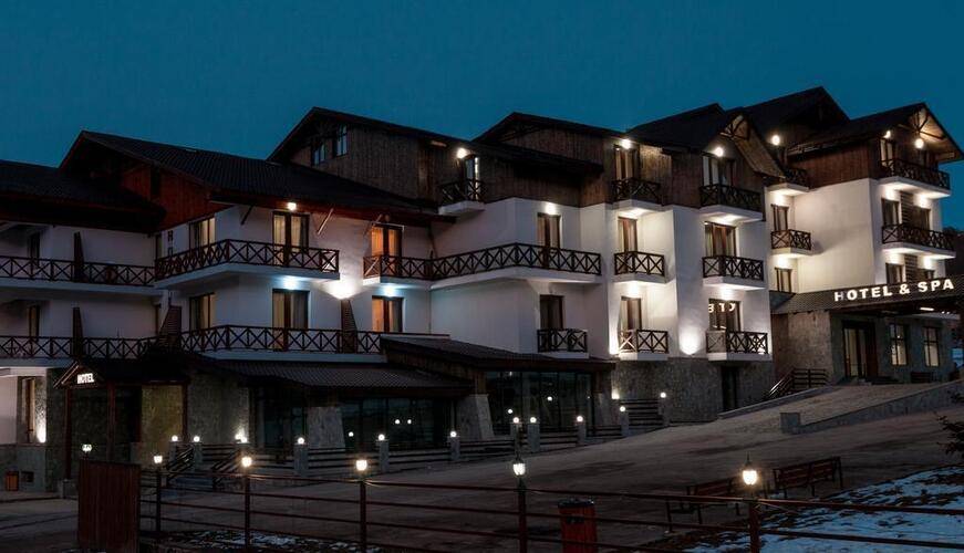 Crystal Hotel & Spa