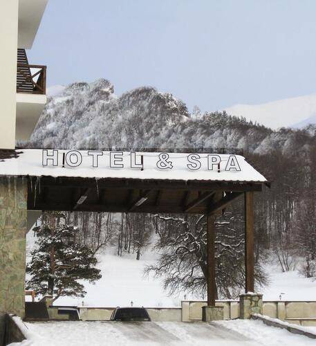 Crystal Hotel & Spa