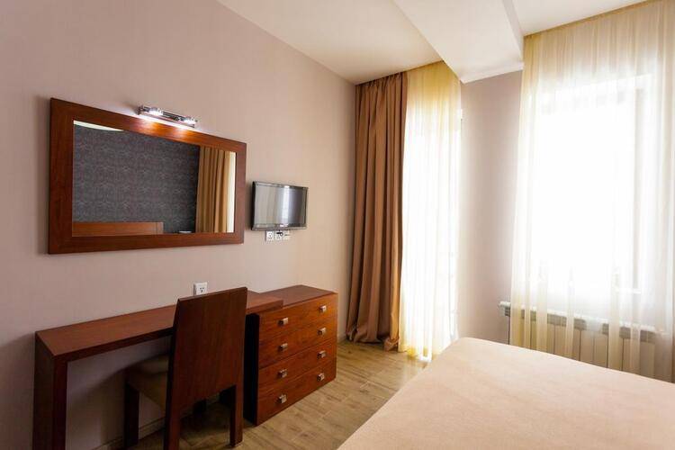 Crystal Hotel & Spa