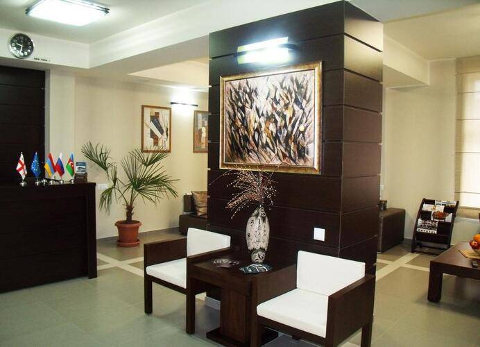 Crystal Hotel & Spa