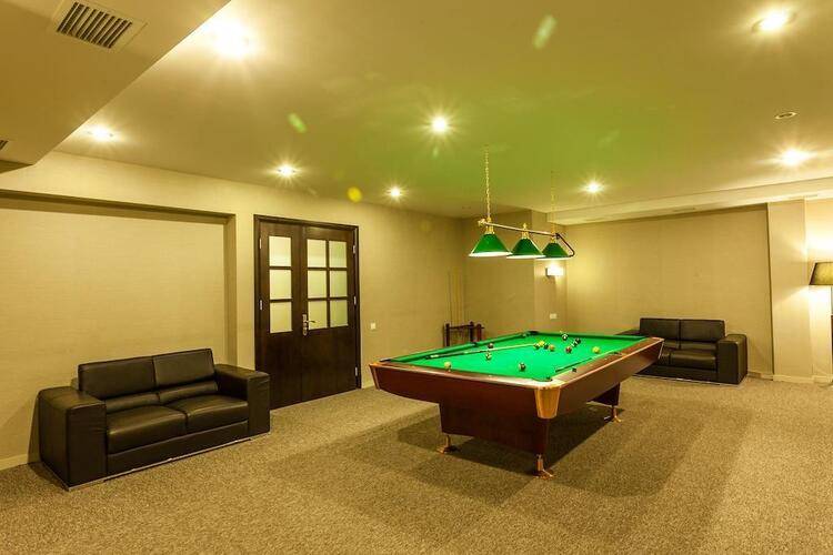 Crystal Hotel & Spa