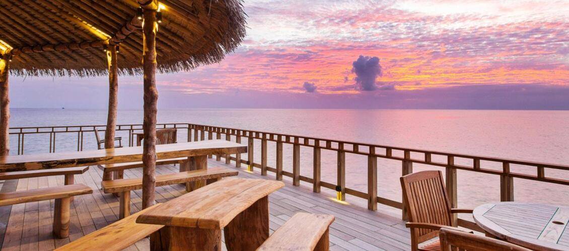 Furaveri Island Resort & Spa