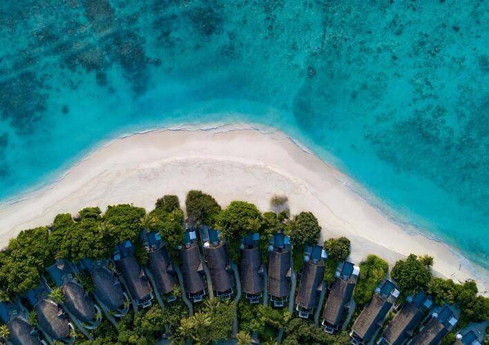 Furaveri Island Resort & Spa