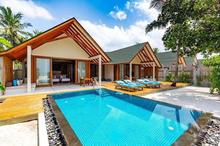 Furaveri Island Resort & Spa