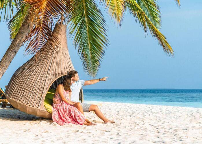 Furaveri Island Resort & Spa
