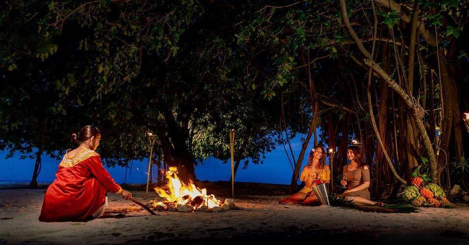 Furaveri Island Resort & Spa