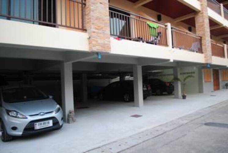 Baan Kata Maytha Hotel