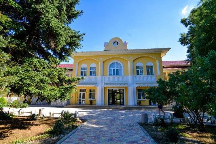Парк-Отель Романова