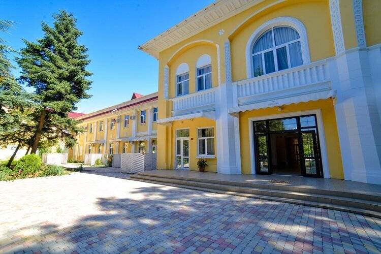 Парк-Отель Романова