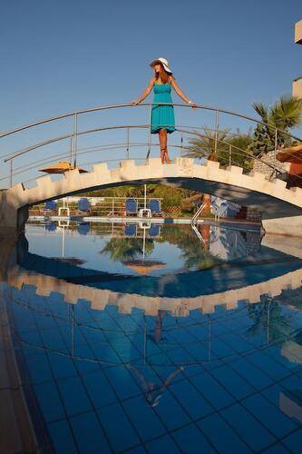 Oasis Scaleta Hotel