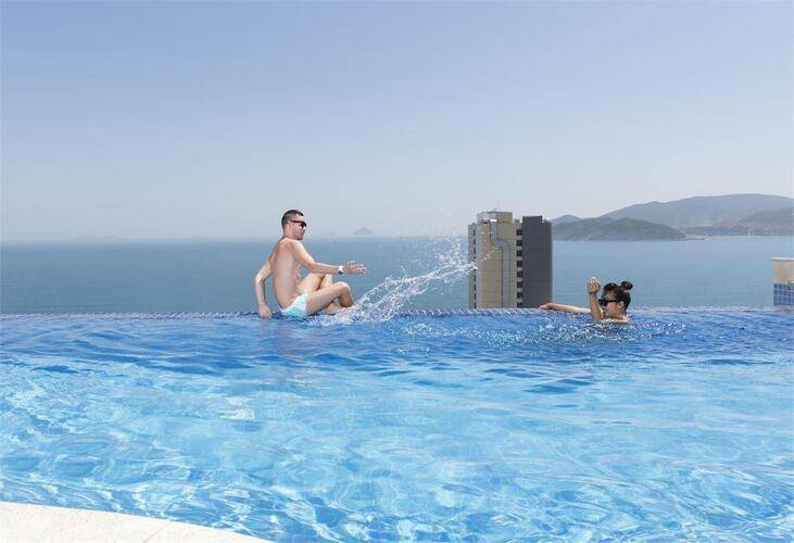 Rosaka Hotel Nha Trang