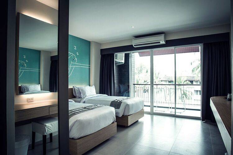 Tiras Patong Beach Hotel