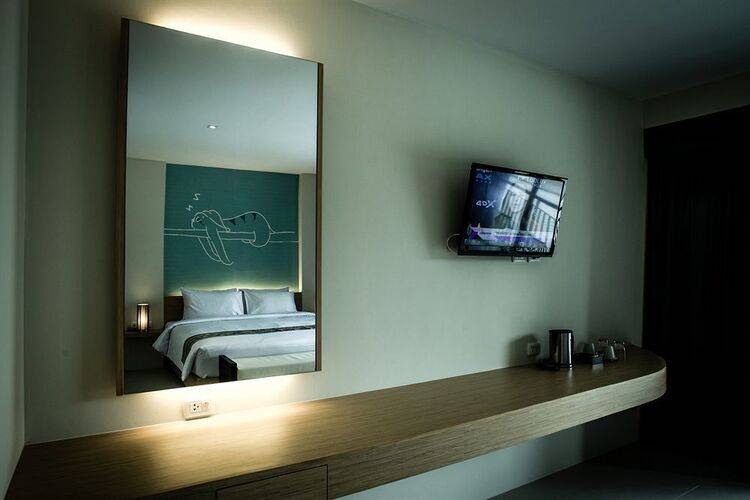 Tiras Patong Beach Hotel