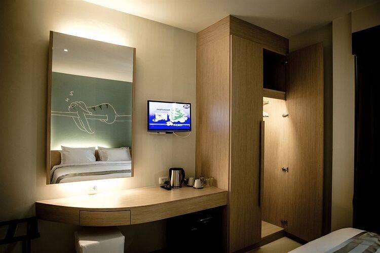 Tiras Patong Beach Hotel