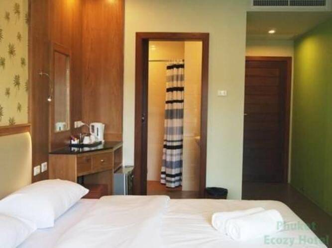 Phuket Ecozy Hotel