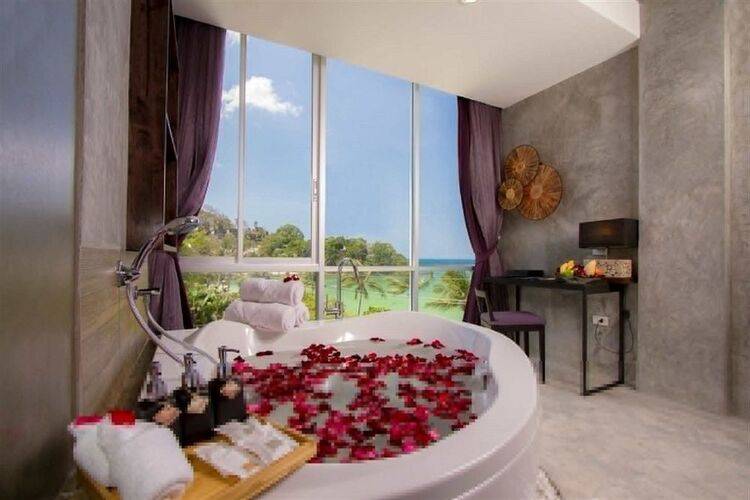 Patong Signature Boutique Hotel