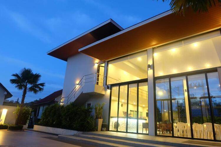 Clear House Resort