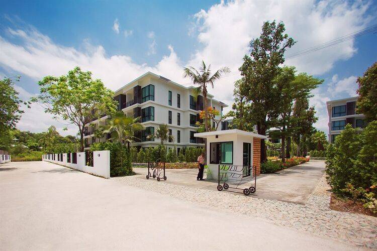 The Title Condo By Tropiclook