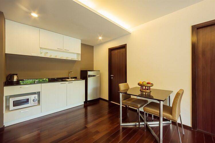 The Title Condo By Tropiclook