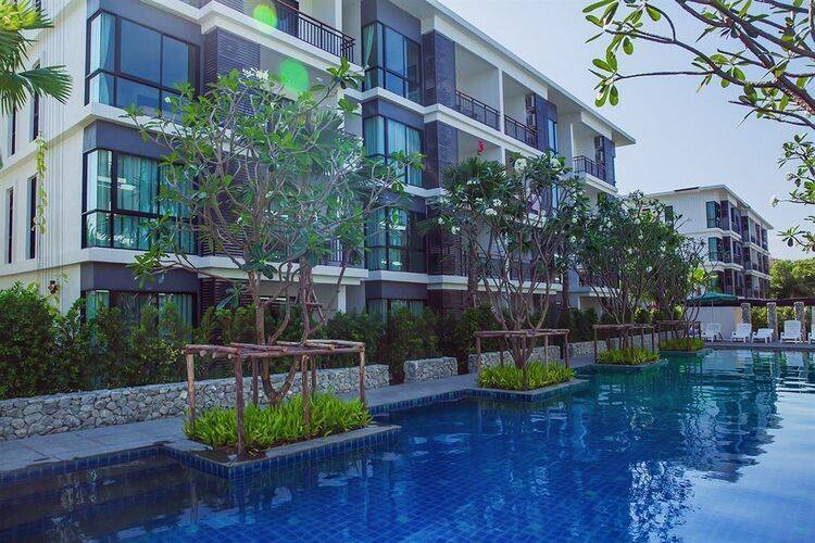 The Title Condo By Tropiclook