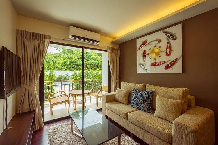 The Title Condo By Tropiclook