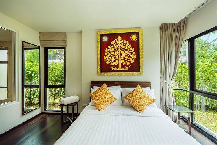The Title Condo By Tropiclook