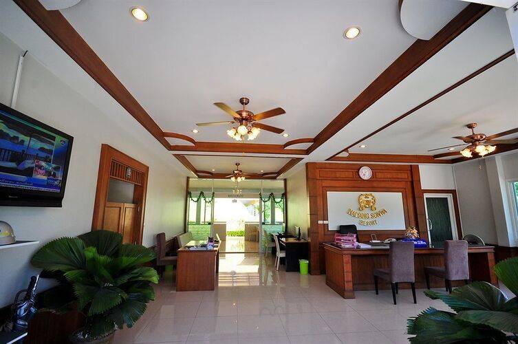 Phuket Airport Sonwa Resort