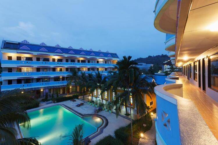 Blue Carina Inn Hotel