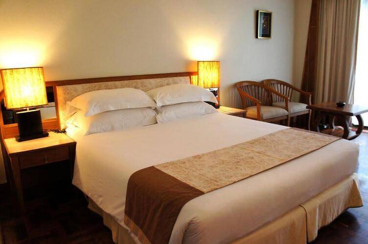 Safari Beach Hotel