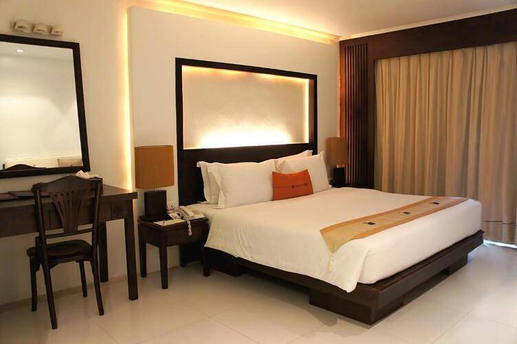 Safari Beach Hotel