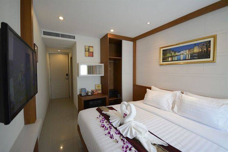 Expat Hotel Patong Center
