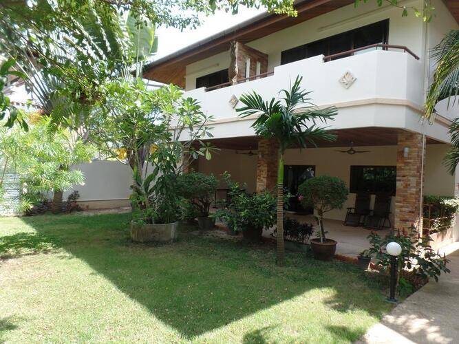 Babylon Pool Villas