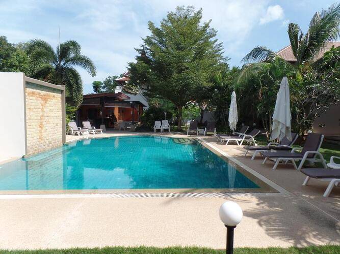 Babylon Pool Villas