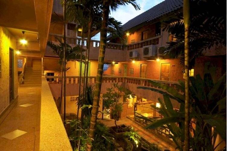 Casa Brazil Homestay & Gallery