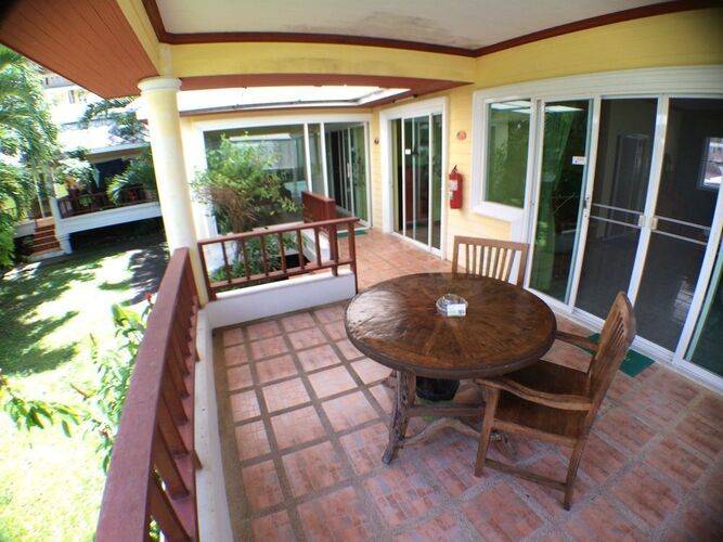 Lemon House