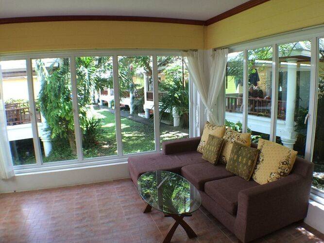 Lemon House