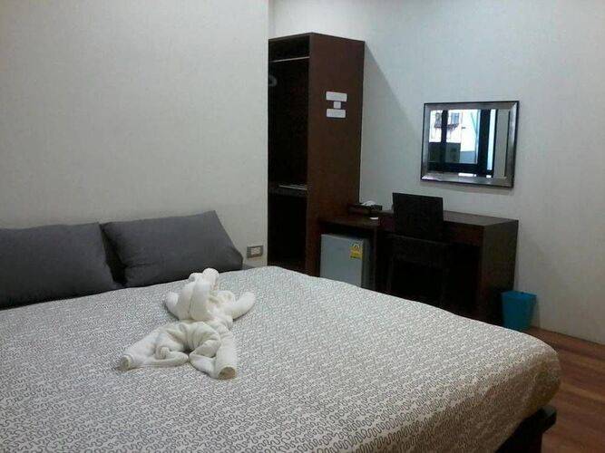 Sunny Hostel Phuket