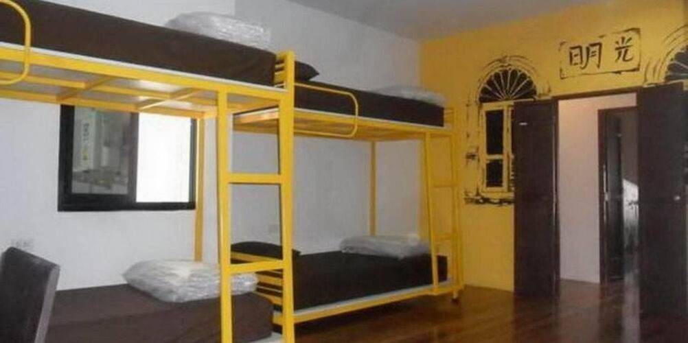 Sunny Hostel Phuket