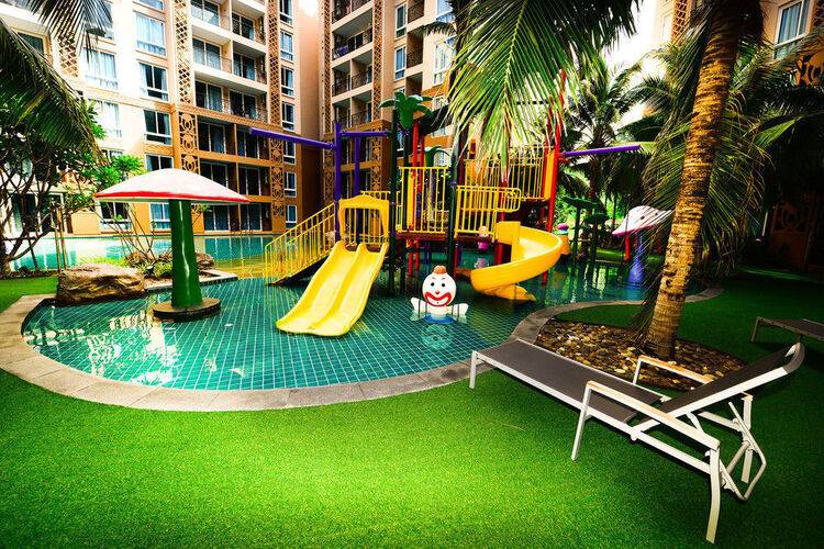 Atlantis Condo Resort By Natnarin
