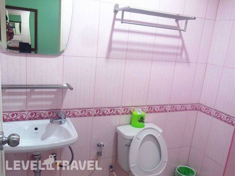 Фотография Green Signal Suite