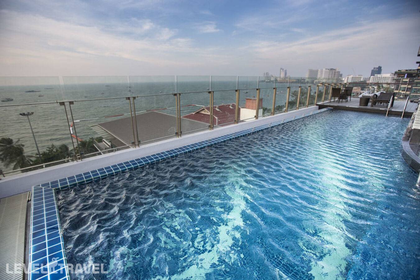 фотографии отеля Serenotel Pattaya Beach Front в Таиланд(Центральная Паттайя) - фото №27