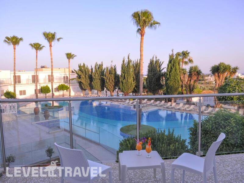 Фотография Fedrania Gardens Hotel