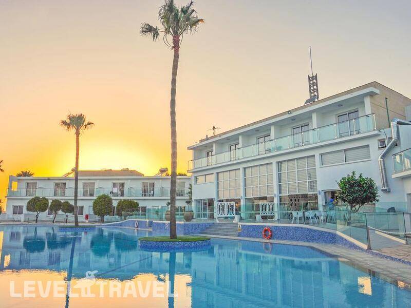 Фотография Fedrania Gardens Hotel
