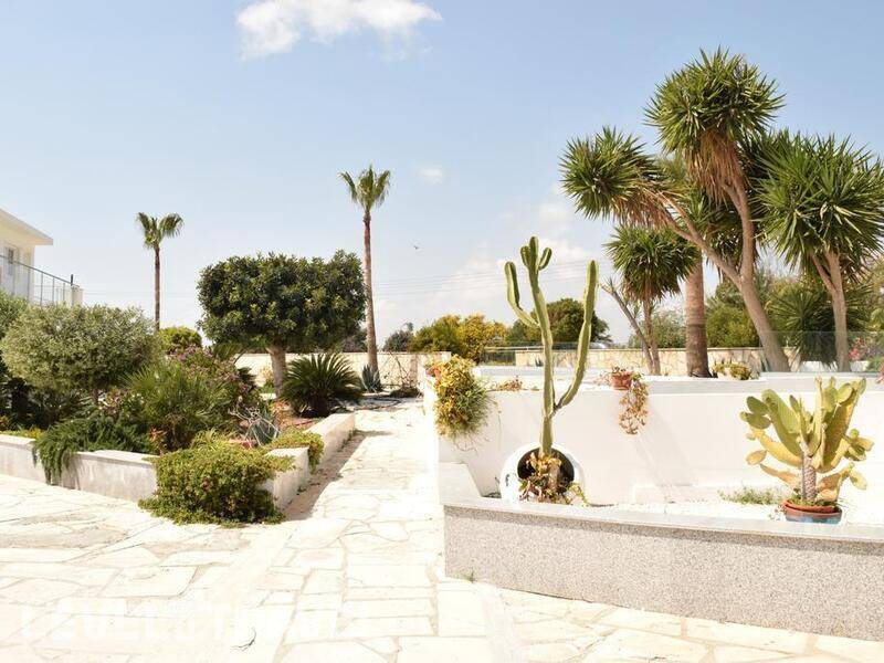 Фотография Fedrania Gardens Hotel