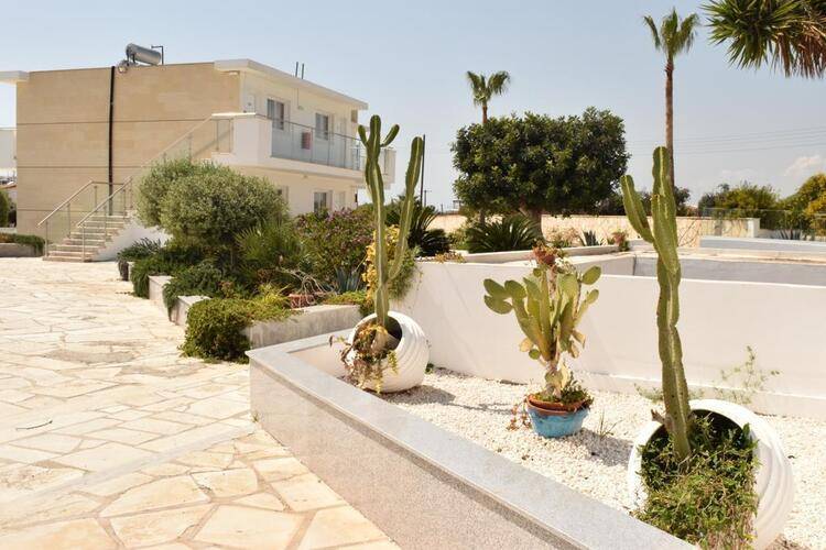 Fedrania Gardens Hotel