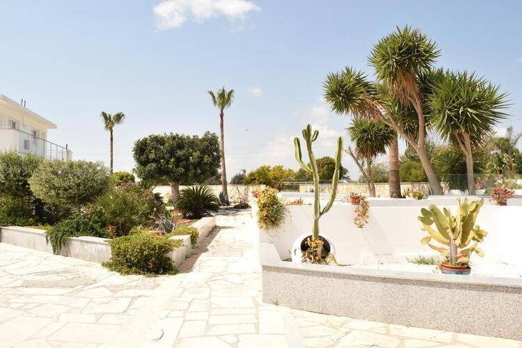Fedrania Gardens Hotel