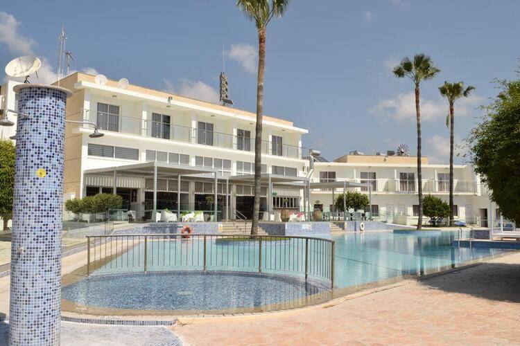 Fedrania Gardens Hotel