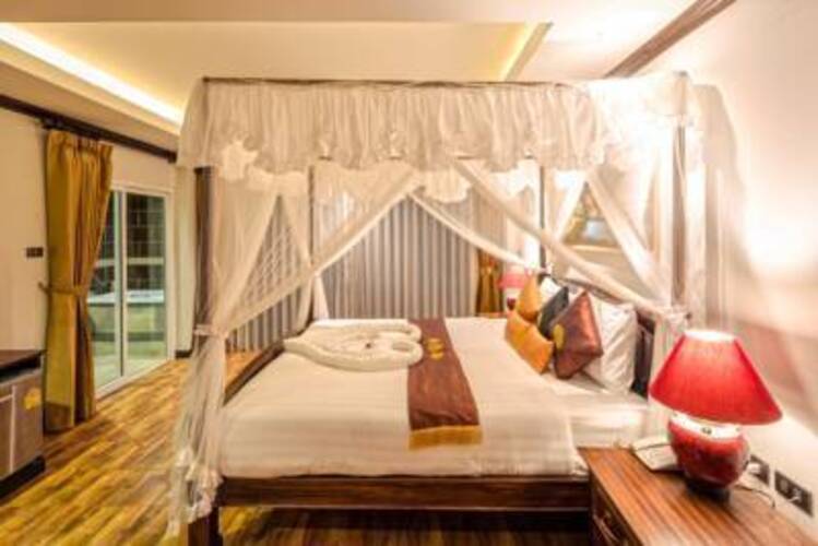 Tanawan Phuket Hotel